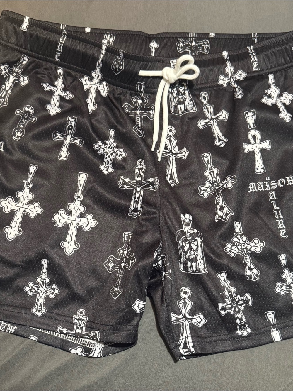 Madison Allure - Black Cross-Print Men's Shorts - XL - new with tags